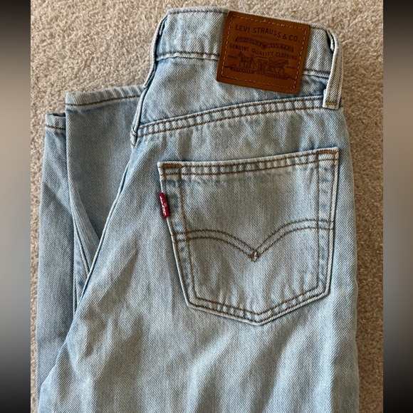 Levi balloon leg woman’s jeans - Picture 5 of 6